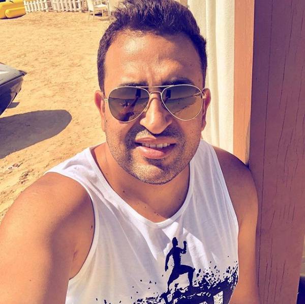 الموت يفجع شاعراً غنائياً شهيراً بأغلى الناس