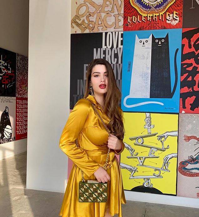 بالفيديو – روان بن حسين تصدم الجميع بما قالته عن رفضها النقاب والعباءة