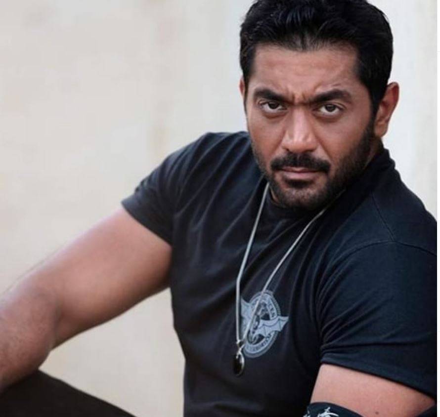 أحمد فلوكس يحدث ضجة بصوره المفاجئة مع هذه الممثلة... وردّه على التعليقات صادم