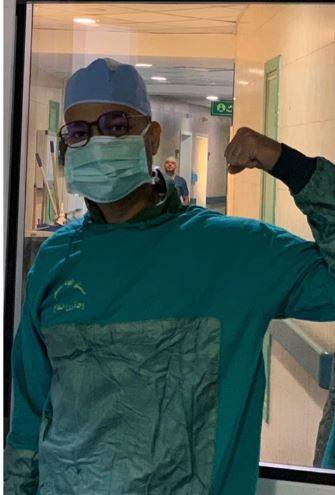 بعد إصابته بالسرطان: مطرب مصري يجري عملية زرع نخاع.. من تبرع له؟