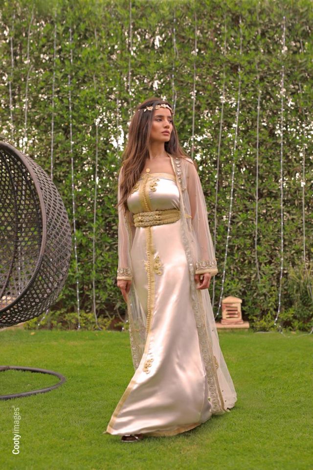 زينة تواجه الانتقادات بردود قاسية: من تقصد بأصحاب القلوب المريضة؟