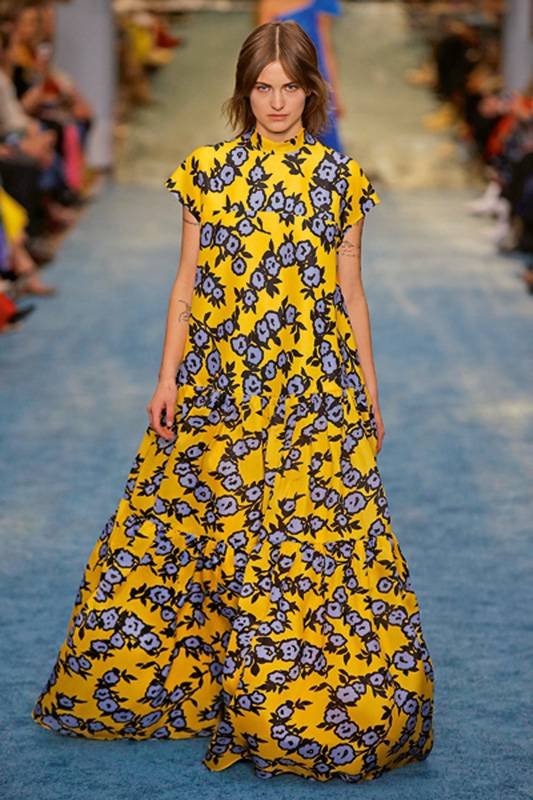 CAROLINA HERRERA FALL 2019
 خريف تنام فيه الأزهار