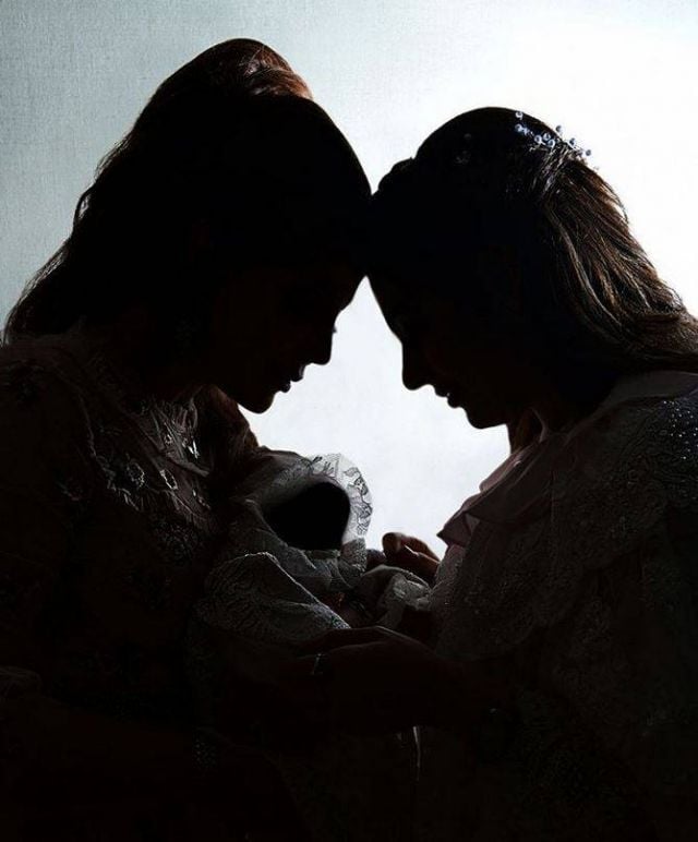 بالفيديو – ما قصة الضجة حول الهدية غير اللائقة التي قدمها زوج ابنة إلهام الفضالة لها؟