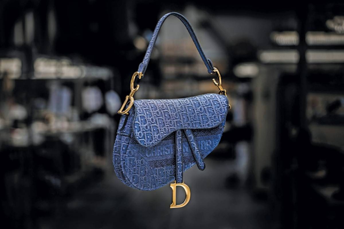 DIOR SADDLE
حقيبة الفروسية الأنيقة