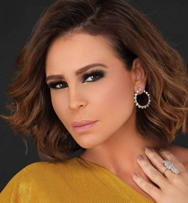 بالصورة – كارول سماحة تتعرض للتنمر القاسي بسبب التجاعيد... ما علاقة رامي عياش؟