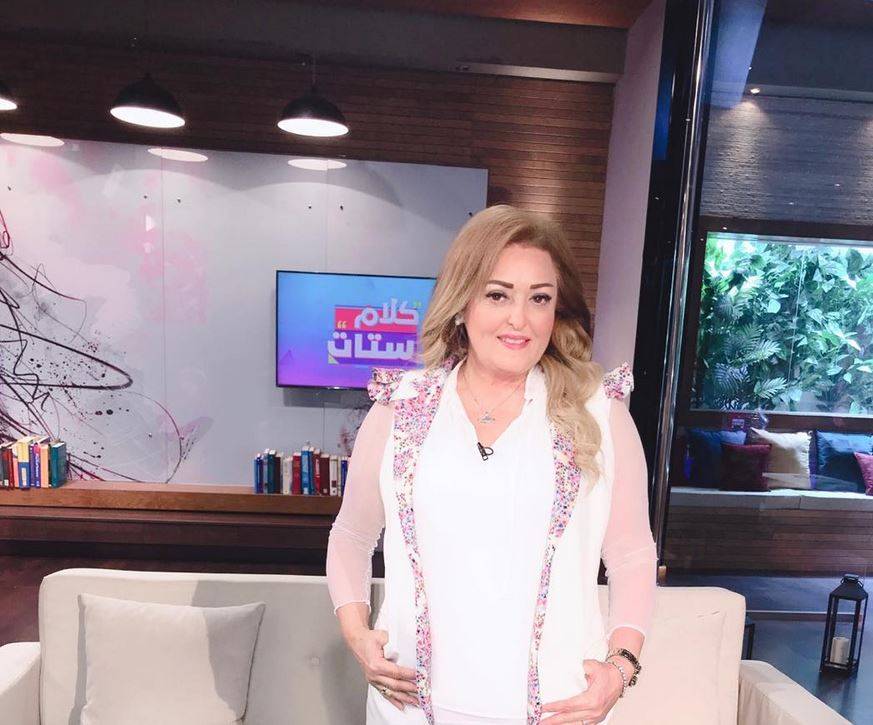 بالصور - تعرفوا إلى شقيقة نهال عنبر... لماذا طلبت الدعاء لها؟
