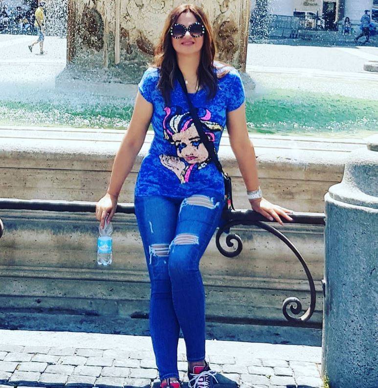 بالصور – ابن باسكال مشعلاني يشعل المواقع بوسامته بعدما بلغ 8 سنوات