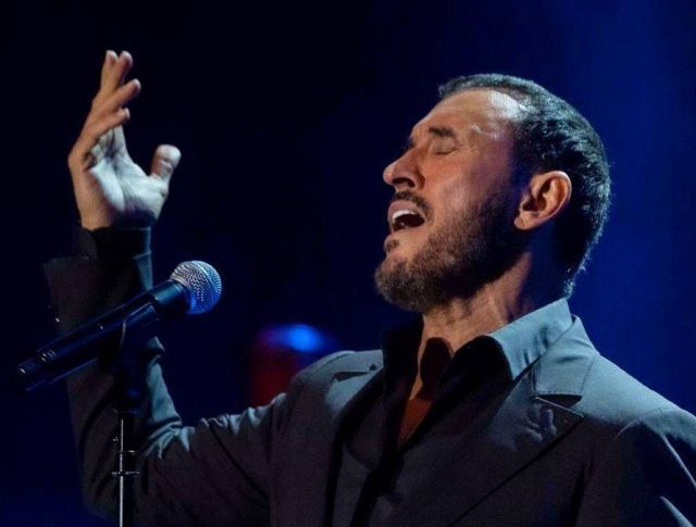 بالصور –بعد تداول أخبار انفصاله عن خطيبته... ما الذي جمع كاظم الساهر وطليقته؟