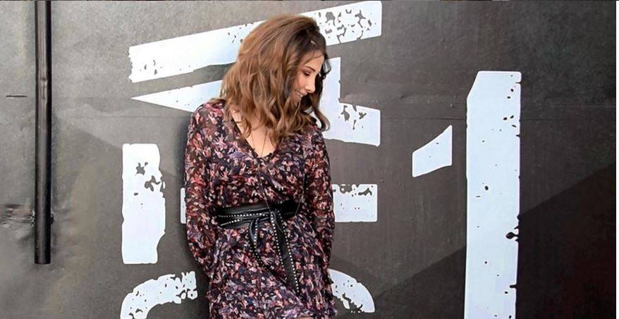 زوج نانسي عجرم يلتقط لها صورة عفوية... شاهدوا كيف بدت