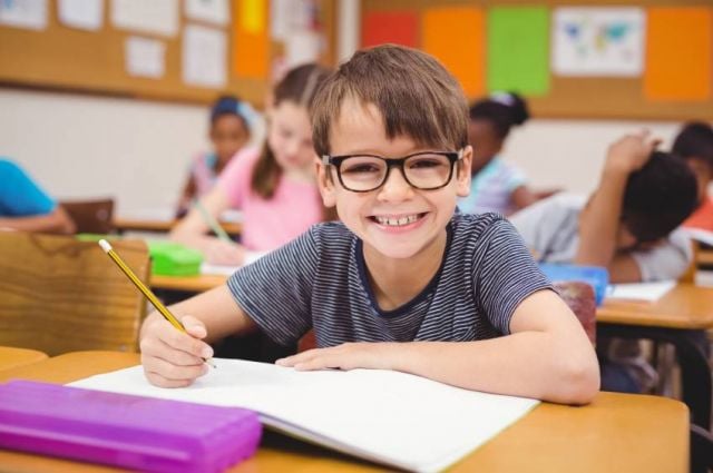 مع بداية العام الدراسي الجديد.. كيف تؤهلين طفلك لاستقبال المدرسة براحة؟