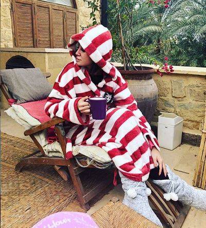 بعد السخرية من فساتين النجمات في الجونة.. لن تصدقوا ماذا فعلت فنانة مصرية لتنجو من الإنتقاد