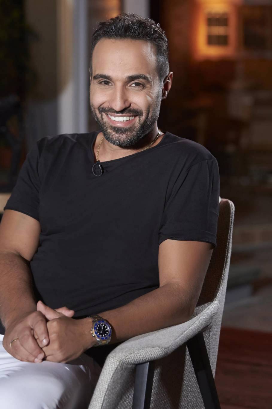 أحمد فهمي يسخر من هذا النجم: 