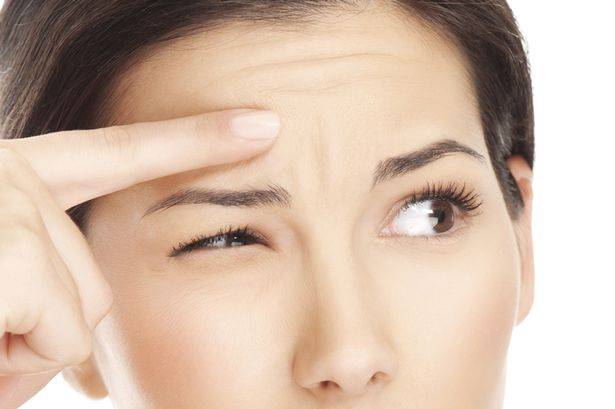 هل تظهر الخطوط بين حاجبيك؟ هذه الوصفة اللذيذة هي الحل