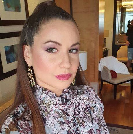 فيديو لريا أبي راشد مع ابنتها يحدث ضجة على مواقع التواصل.. شاهدوه