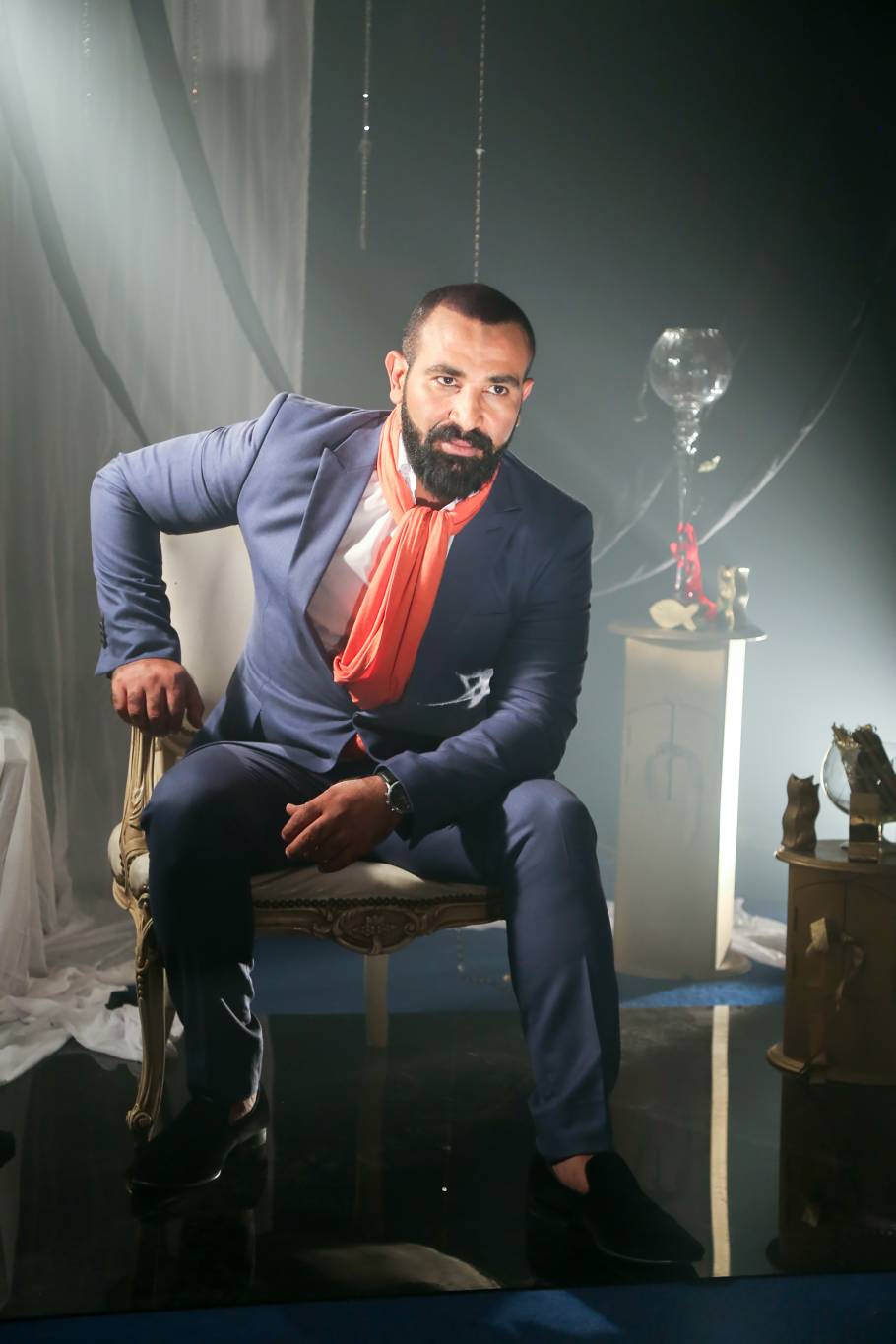 بالفيديو - أحمد سعد ينجو من الموت
