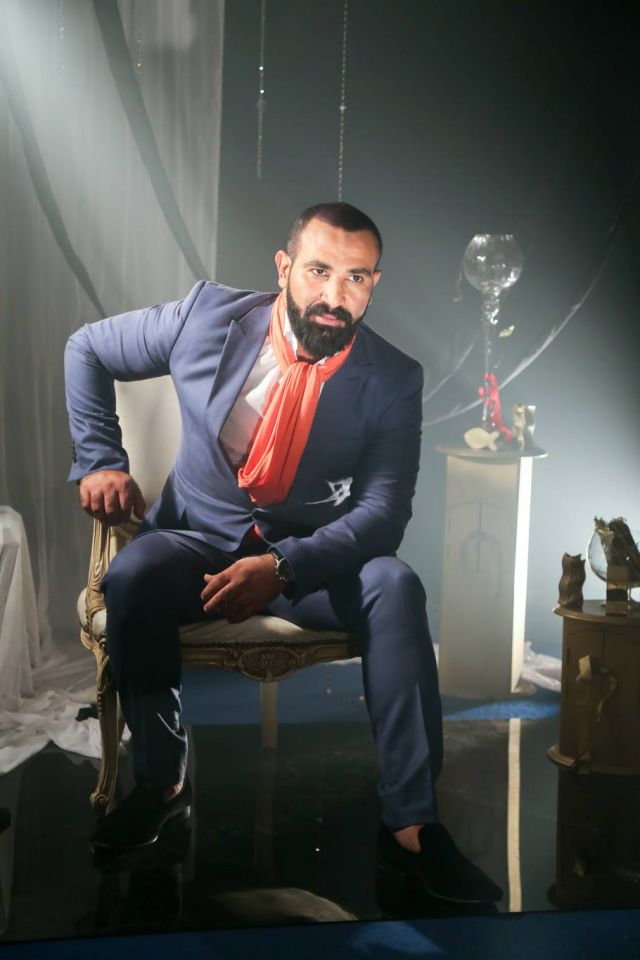 بالفيديو - أحمد سعد ينجو من الموت