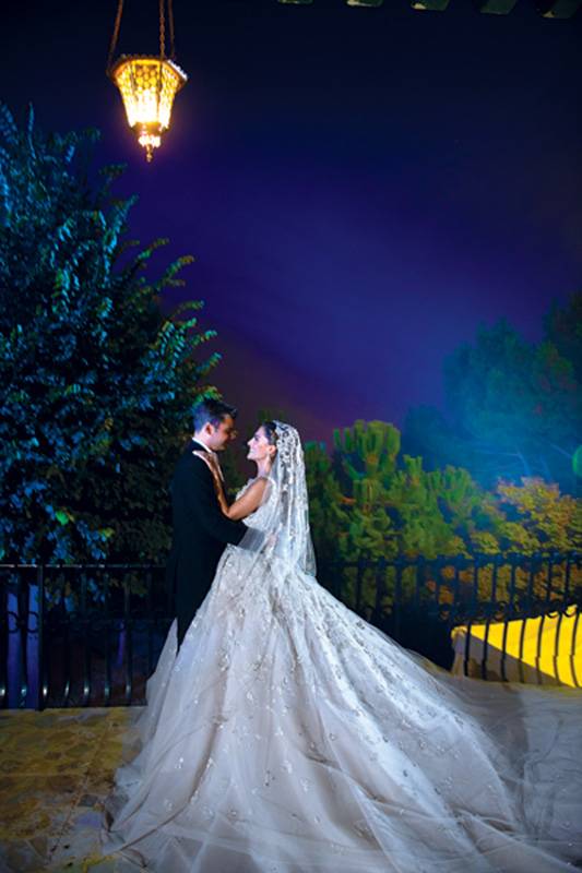 زفاف شعبي أنيق
للنائب اللبناني طوني سليمان فرنجية والشابّة لين زيدان