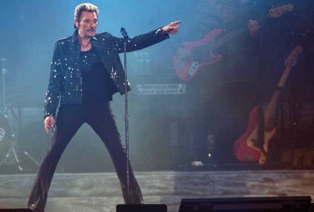 في الذكرى الثانية على غيابه
جوني هوليداي: ألبوم وحفل تكريمي