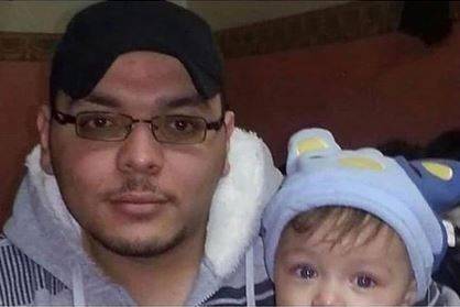 فيديو مؤثر - حادثة تعنيف طفلة تشعل المواقع.. الأب يبرر والناس يتفاعلون ويطالبون بأقسى عقوبة