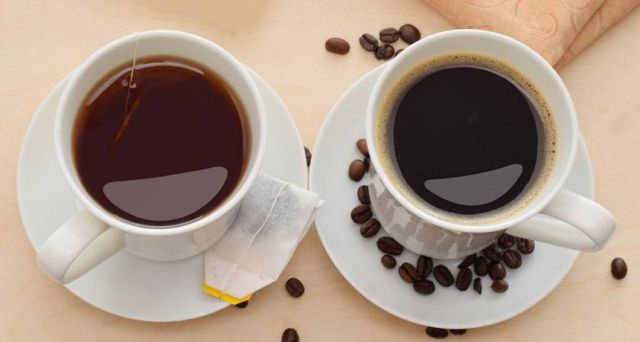 هل جربت القهوة والشاي لتلوين الشعر؟ الوصفة أكثر من سهلة