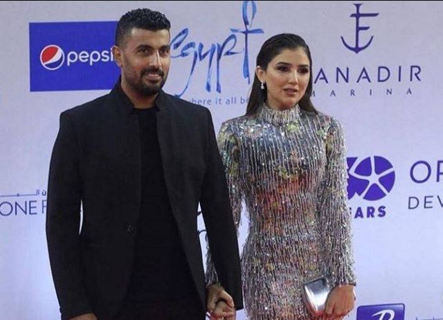 بالفيديو – بعد أحمد الفيشاوي قبلة ممثلة مصرية لزوجها تشعل الانتقادات... هذا ما فعلته