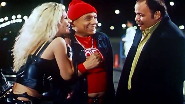 هجوم حاد على عادل إمام بسبب طلعت زكريا