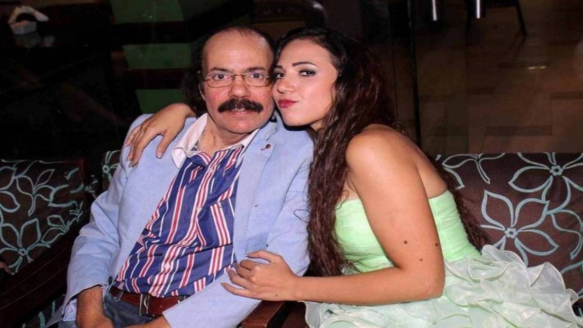 ما الوعد الذي قطعته ابنة طلعت زكريا لوالدها بعد وفاته؟