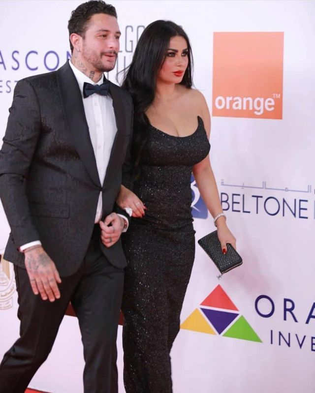 زوجة أحمد الفيشاوي: رفعت راسنا