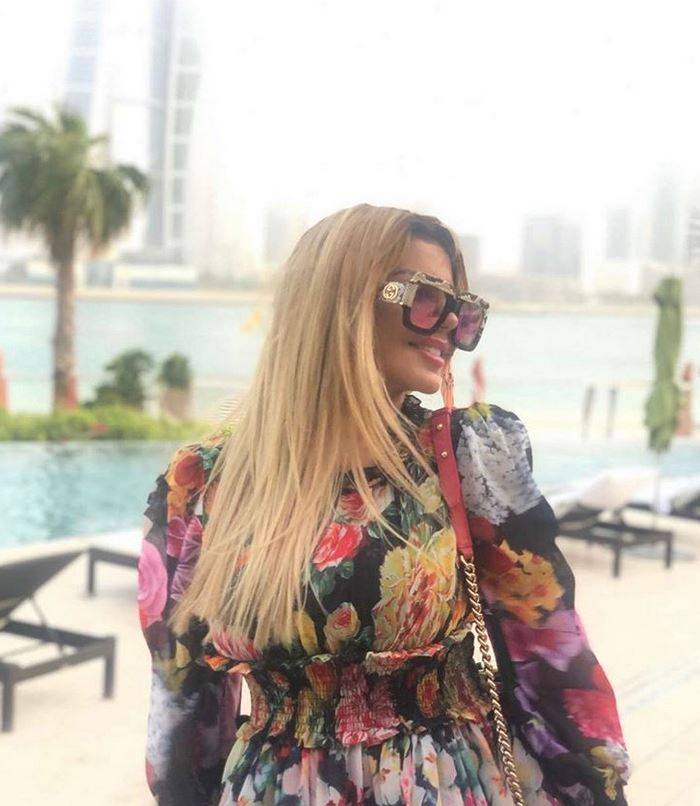 بالفيديو – ما قصة حليمة بولند والجلوس مع البطيخ والرائحة السيئة؟ 