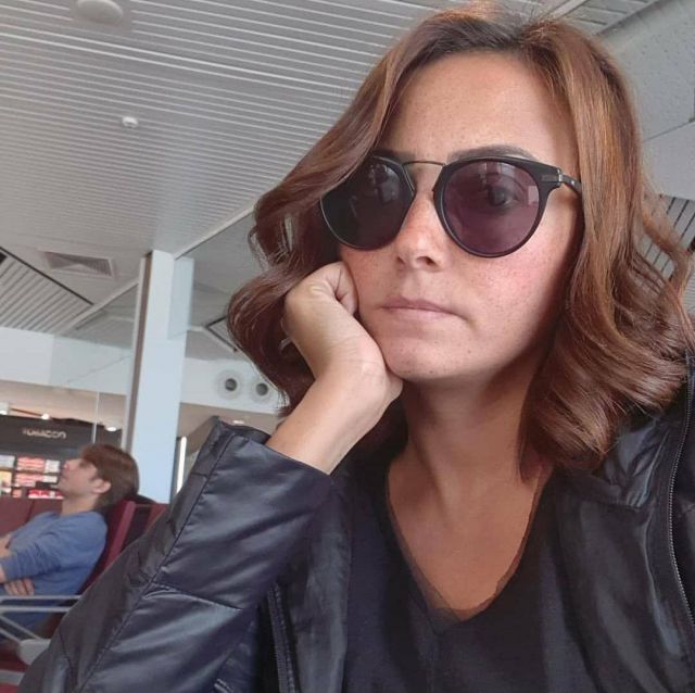 فنانة مصرية تتعرض لموقف صعب في المطار .. من هي وماذا حدث؟