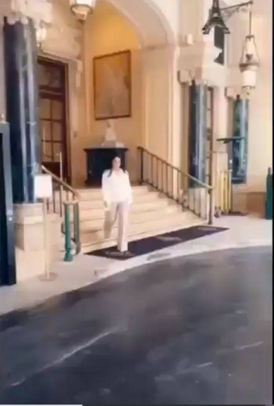 بالفيديو - شهيرة خليجية أربعينية تثير الجدل بزواجها من عشريني... ما قصة التسريب؟