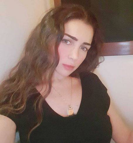 بالصور  - بعد معاناتها من حالة نفسية صعبة.. مي عز الدين تعود وهذا النجم أول الداعمين