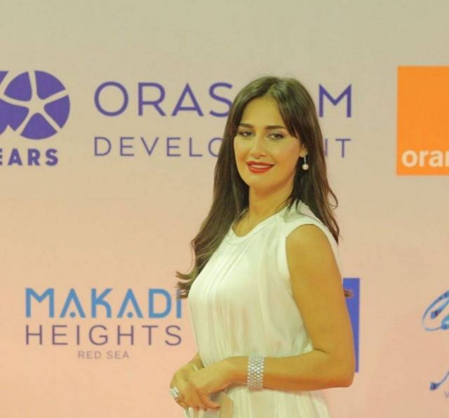 بالفيديو – بعد التجميل حلا شيحة تخطف الانظار بتغيير واضح في شكلها... ماذا فعلت؟