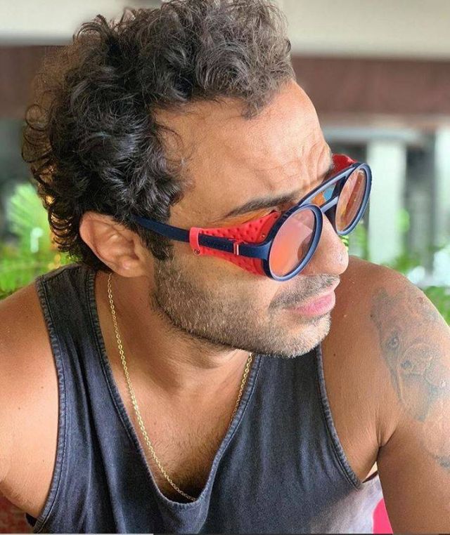 بالصورة - أحمد فهمي يصدم الجميع بالظهور في حوض الاستحمام ويتحدث عن الإغراء... شاهدوه