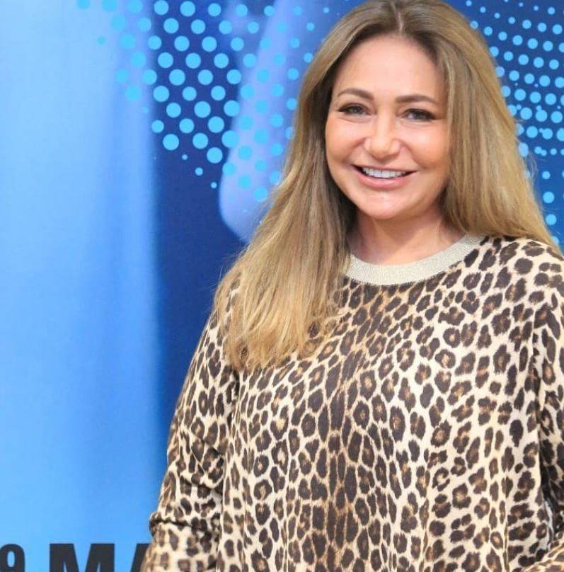 بالصور – بين الإعجاب بشبابها الدائم واتهامها بالتصابي... ماذا ارتدت ليلى علوي؟