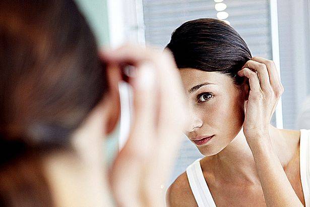 هذا المزيج الطبيعي يعيد لشعرك الأبيض لونه الأساسي من دون ضرر