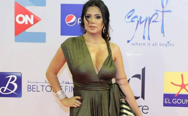 رانيا يوسف تتبع اسلوباً جديداً مع جمهورها