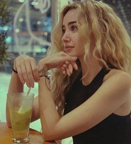 بعد وفاة طلعت زكريا.. إنتقاد والدة هنا الزاهد بسبب هذه صورة