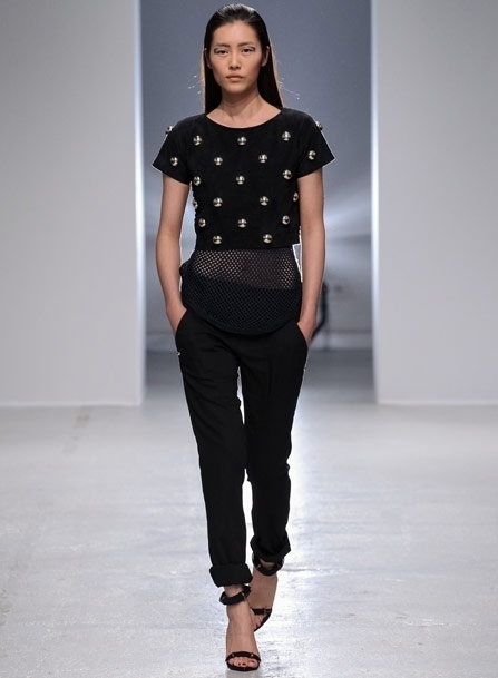 Anthony Vaccarello من عروض باريس لربيع وصيف <strong>2014</strong>