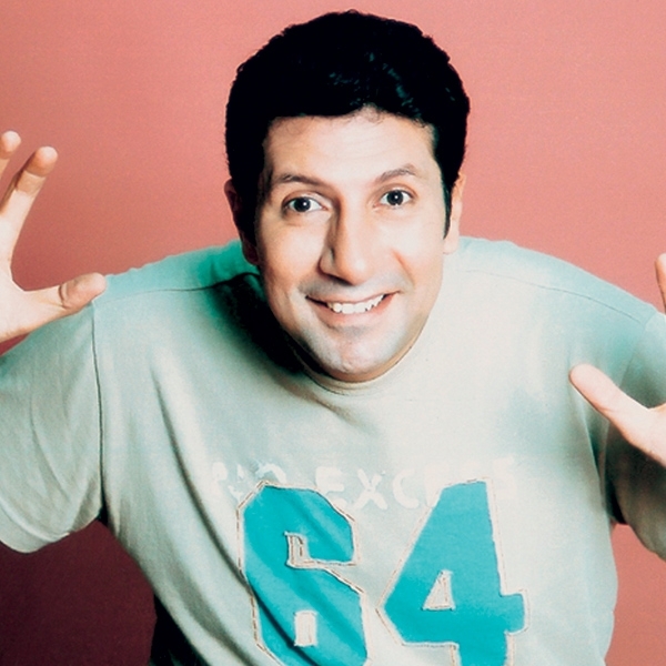 الأزمات تلاحق هاني رمزي