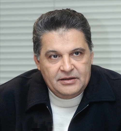 المنتج محسن جابر: نجومية عمرو دياب ستنتهي بعد عامين فقط!