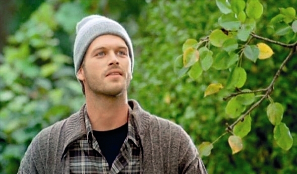 مهند ينافس نجوم السينما المصرية 