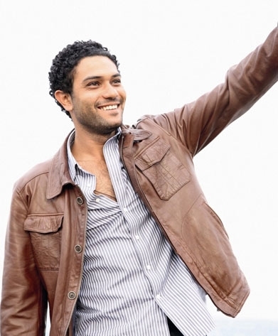 آسر ياسين بدلاً من شريف منير 