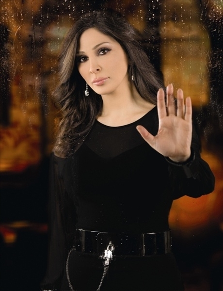 ميريام فارس: جمهوري لا يعرف 'هالة والملك'
