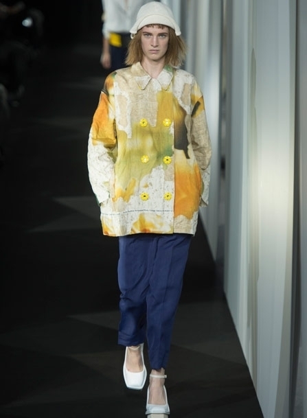 Acne Studios من عروض باريس لربيع وصيف<strong> 2014</strong>