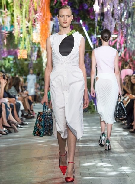 Christian Dior من عروض باريس لربيع وصيف <strong>2014</strong>