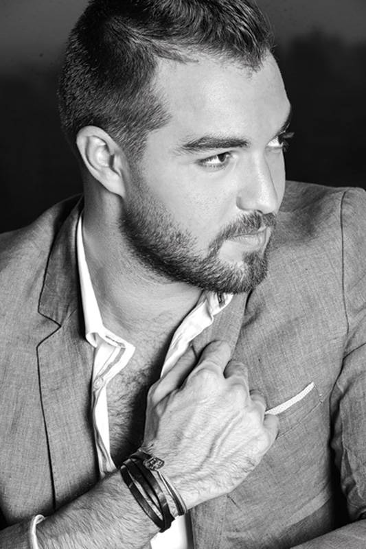 باسل الزارو: أسخر من نفسي لأفوّت الفرصة على الآخرين