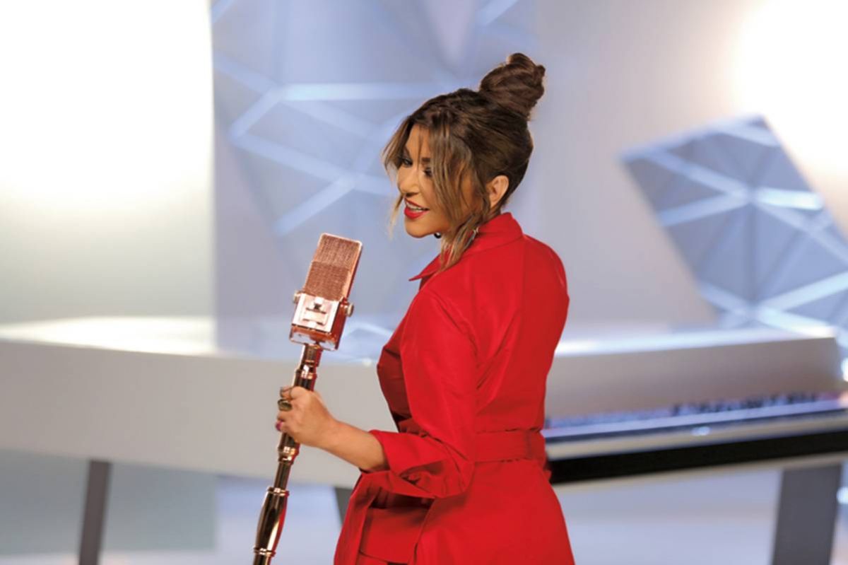 سميرة سعيد:
نجاح الاغنيات مرتبط بالسوشيل ميديا للاسف