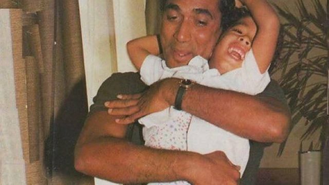 فيديو نادر يبكي القلوب - أحمد زكي متحدثاً مع وعن ابنه هيثم