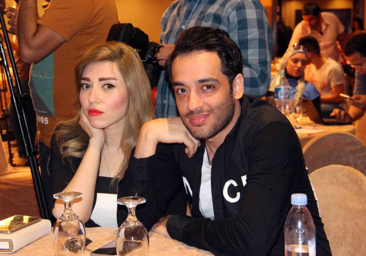 بالفيديو - أول تعليق من زوجة رامي جمال بعد إعلانه إصابته بالبهاق